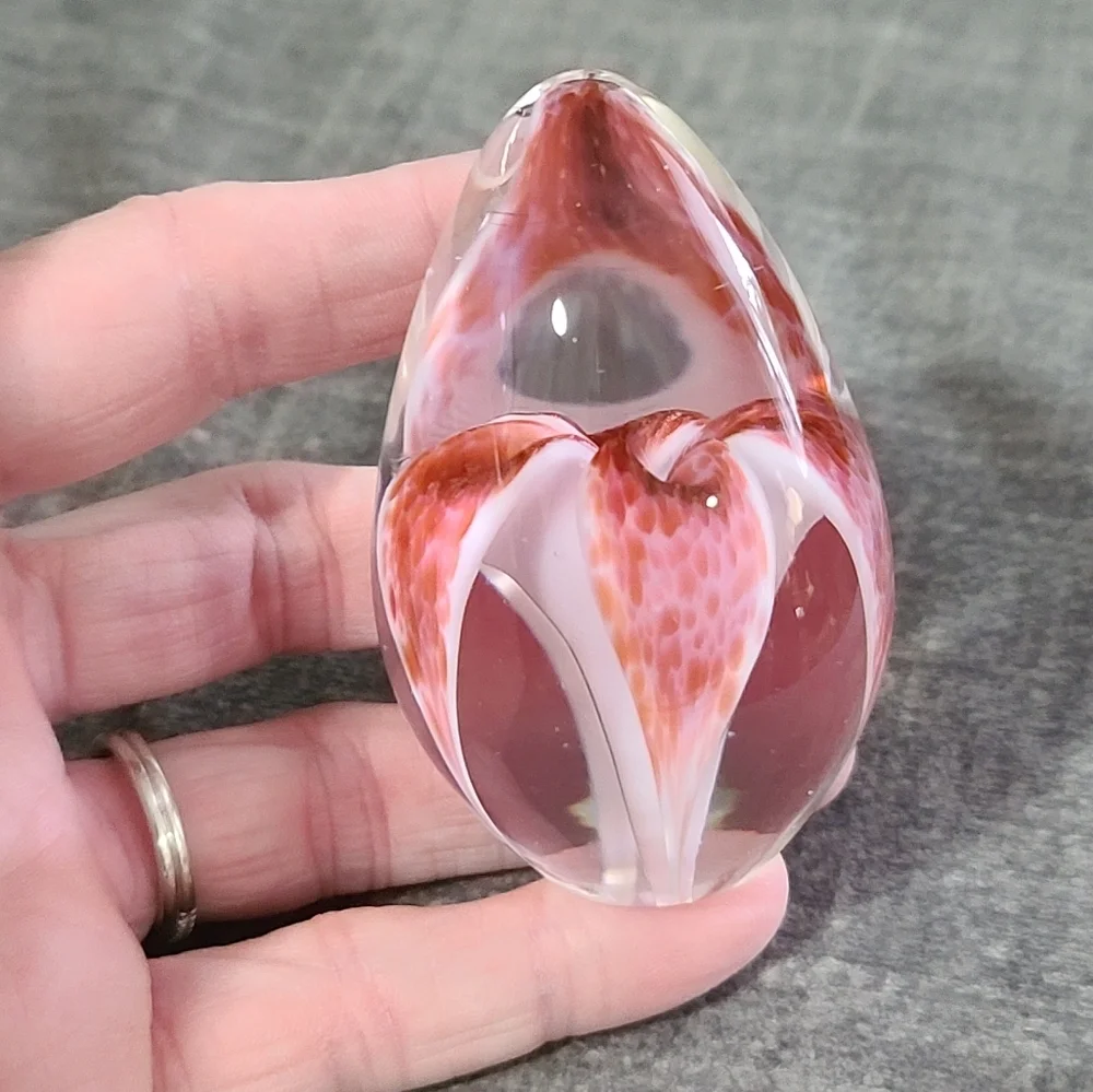 Vintage Glass Eye Studio Orchid paperweight - Picture 2 of 9